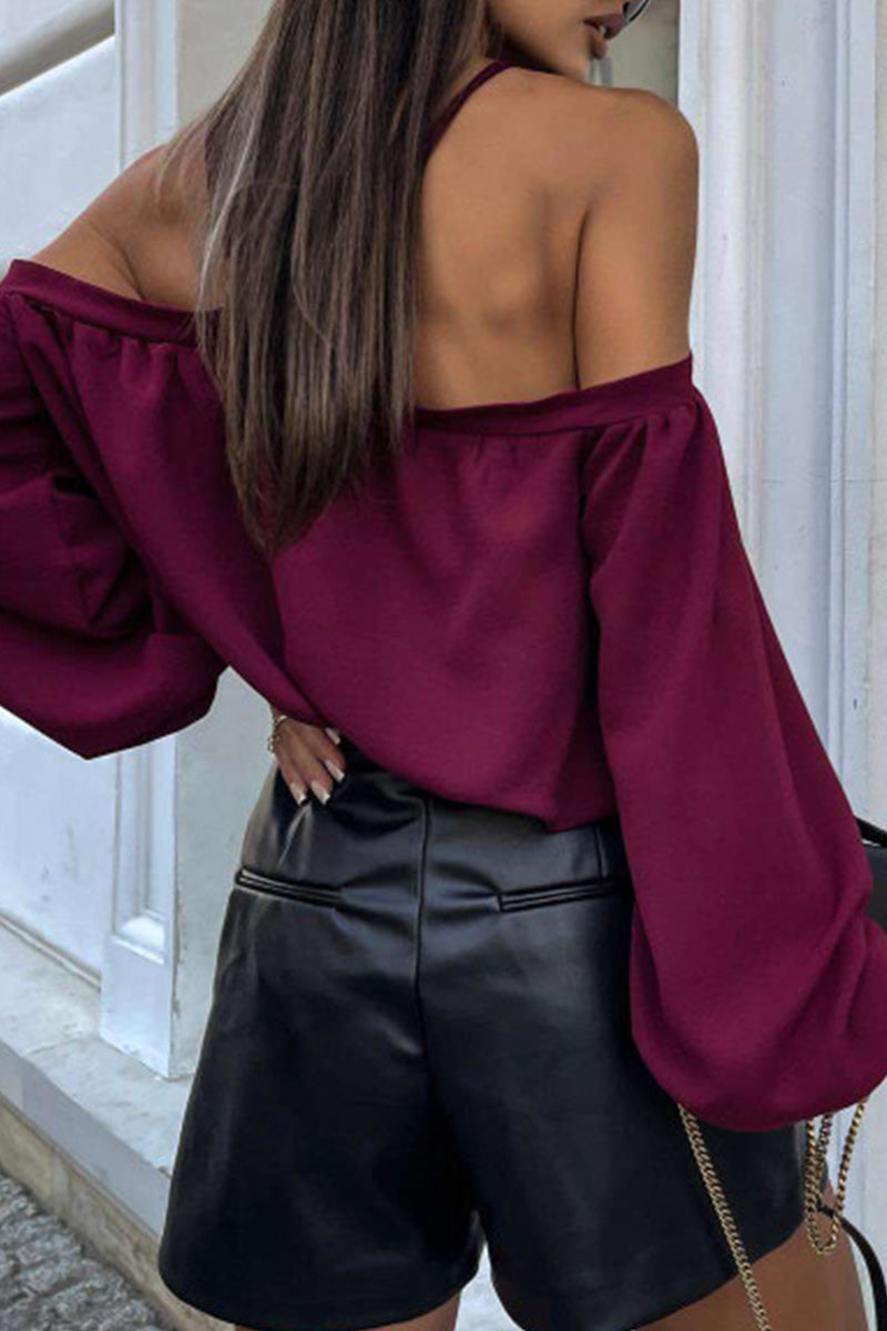 Classic Vintage Blouse with a Flattering Fit