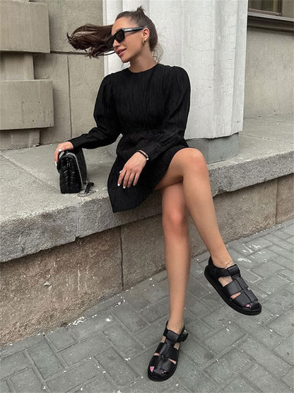 Gracefully Styled Dress for Any Occasion