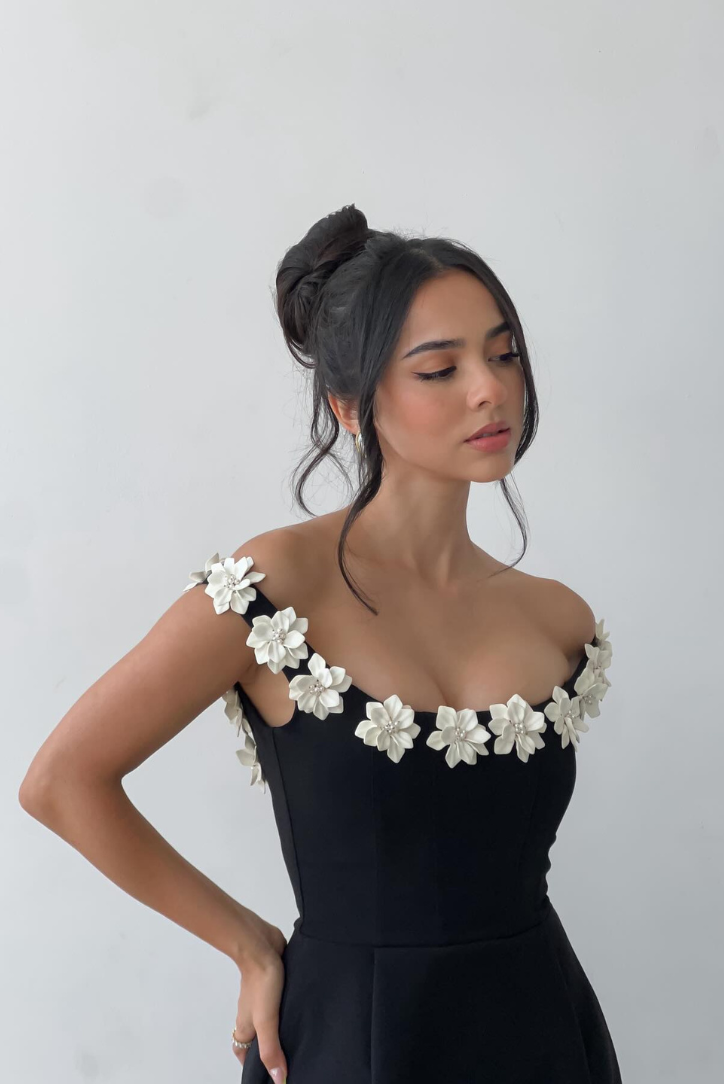 Classic Vintage & Enduringly Stylish Dress