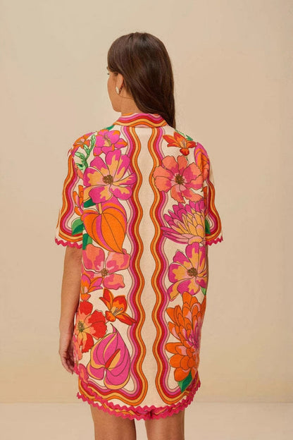 Polished Top with an Effortless Classic Look