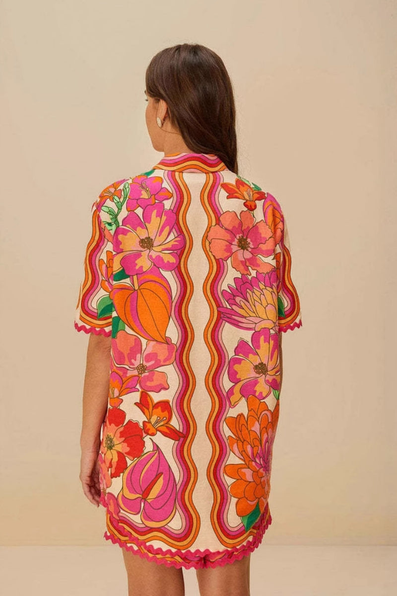 Gracefully Styled Top for Any Occasion