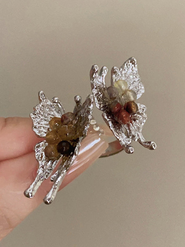 Well Tailored Garment with a Graceful Silhouette