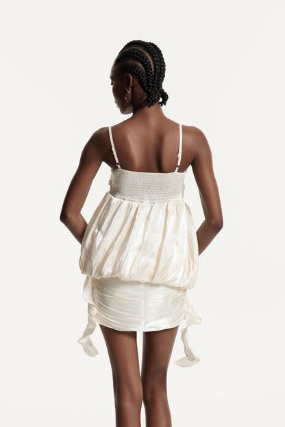 Sophisticated Garment with a Clean Classic Look