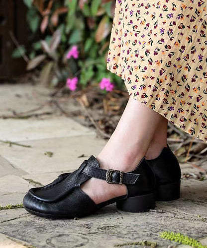 Classic Vintage Sandals with a Flattering Fit