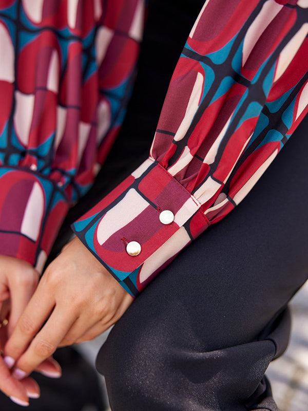 Elegantly Styled Blouse for Everyday Wear