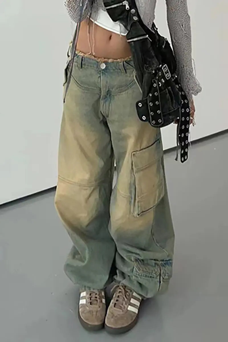 Elegantly Styled Pants for Everyday Wear