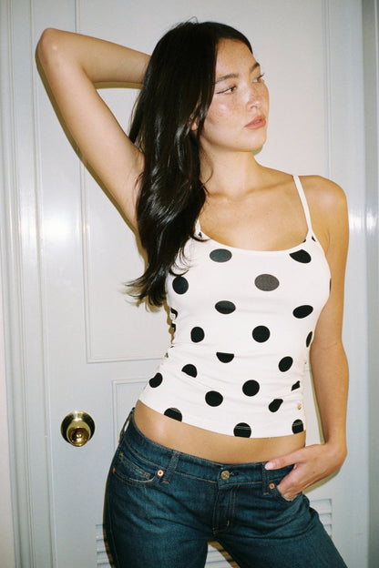 Effortlessly Elegant Top with a Timeless Design