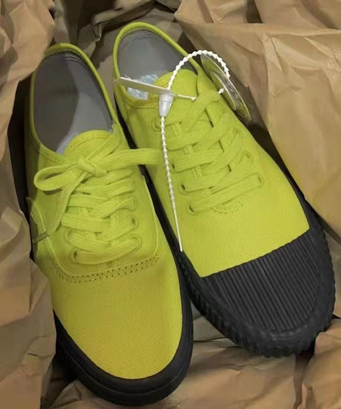 Well Tailored Shoes with a Graceful Silhouette