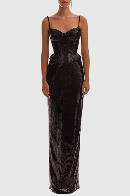 Well Tailored Garment with a Graceful Silhouette