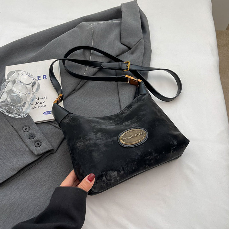 Effortlessly Elegant Bag with a Timeless Design