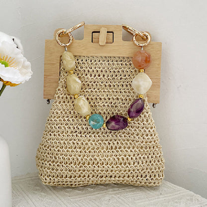 Gracefully Styled Bag for Any Occasion