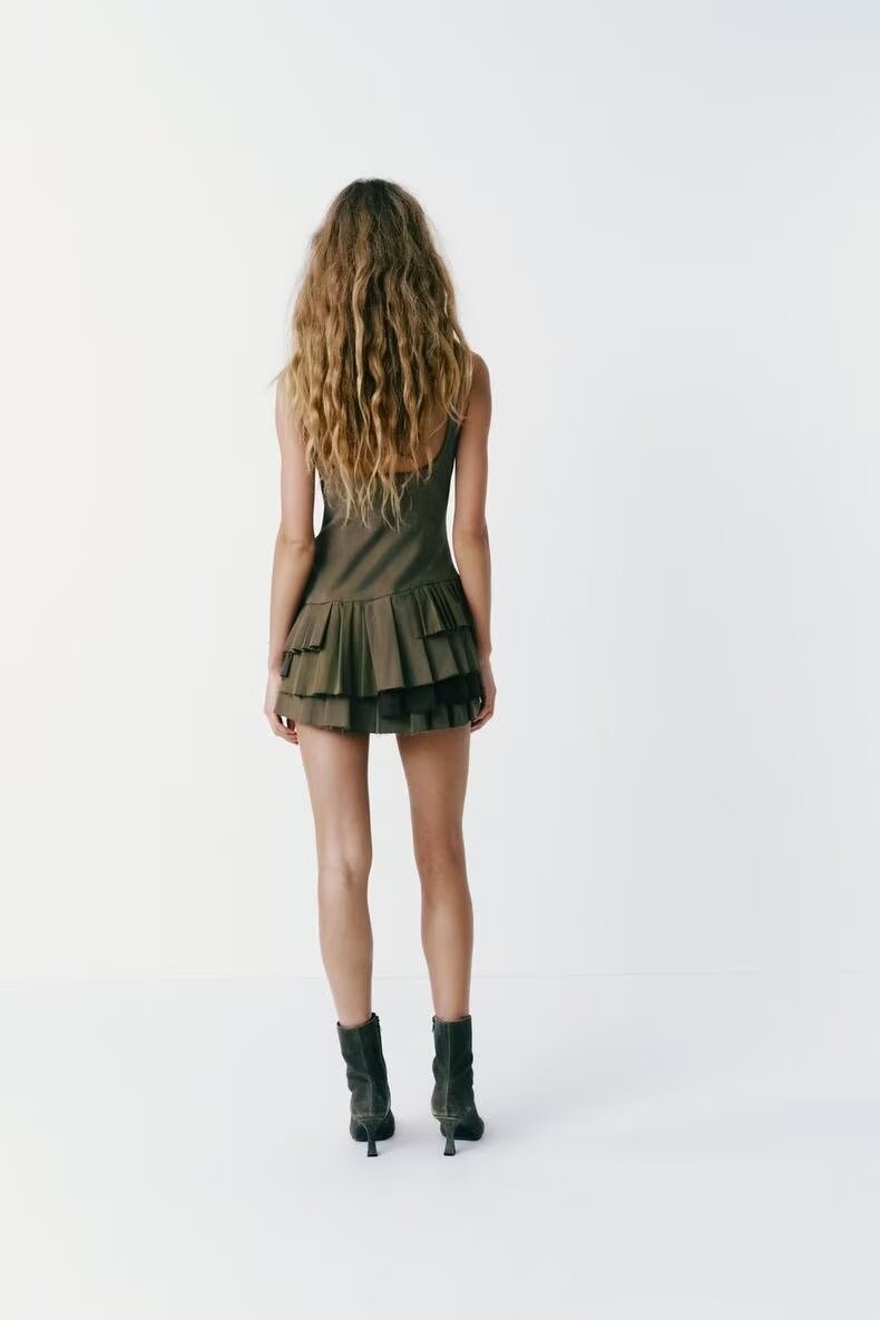 Beautifully Crafted Dress in a Classic Style