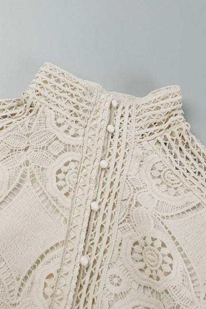 Effortlessly Elegant Garment with a Timeless Design
