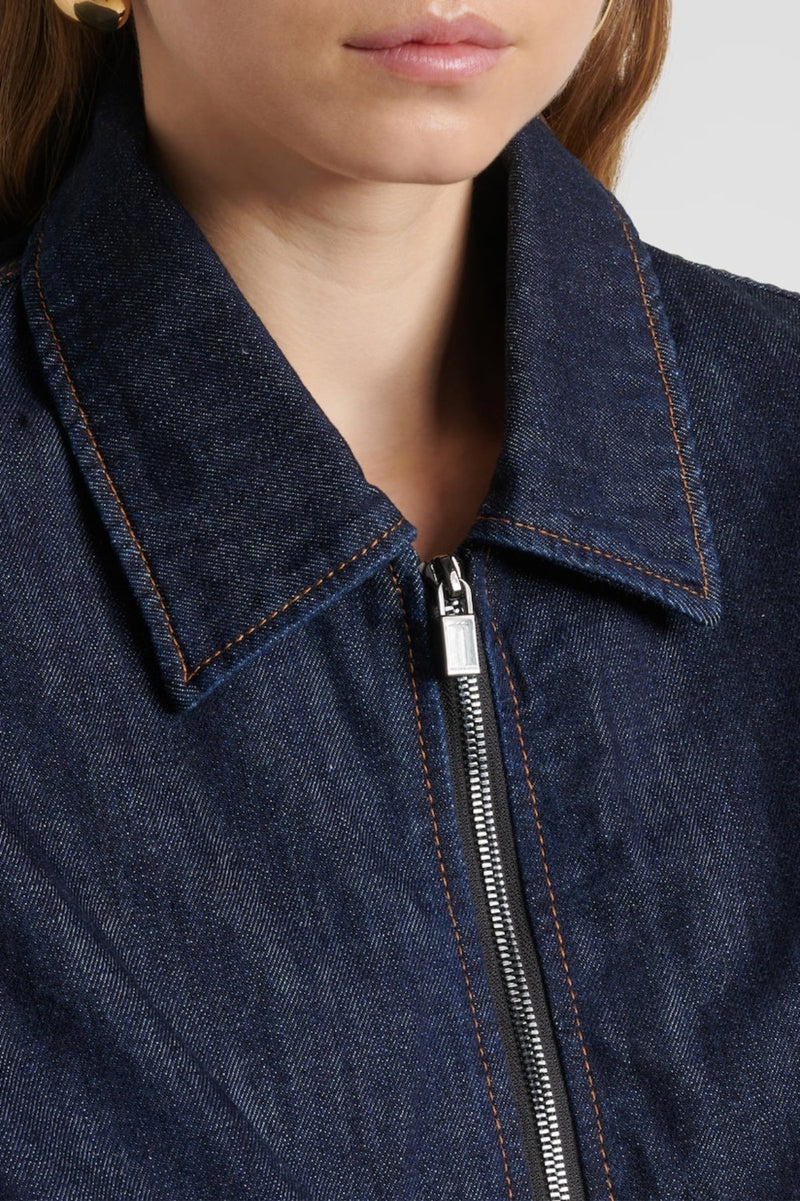 Gracefully Styled Jacket for Any Occasion
