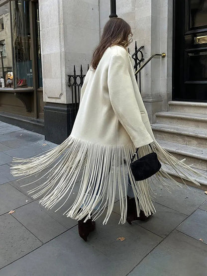 Effortlessly Elegant Coat with a Timeless Design