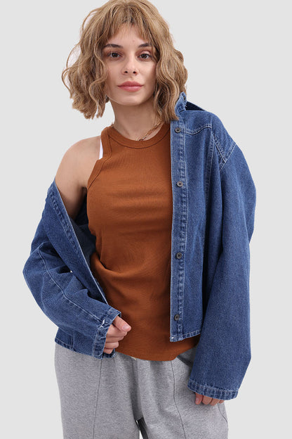 Well Tailored Top with a Graceful Silhouette