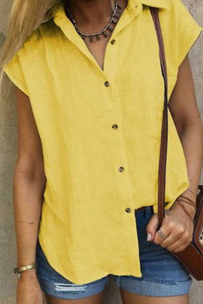 Well Tailored Blouse with a Graceful Silhouette