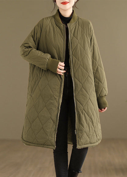 Well Tailored Coat with a Graceful Silhouette