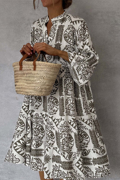Effortlessly Elegant Dress with a Timeless Design
