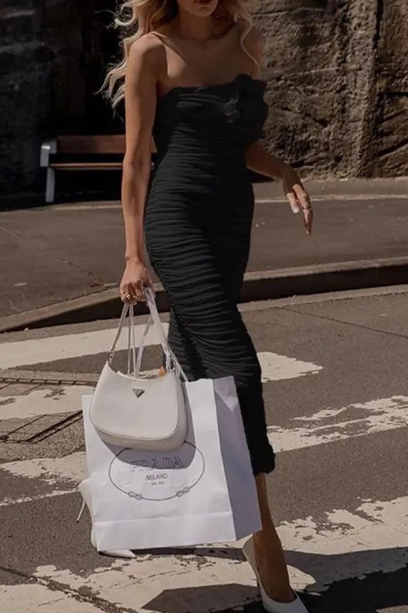 Classic Vintage Dress with a Flattering Fit