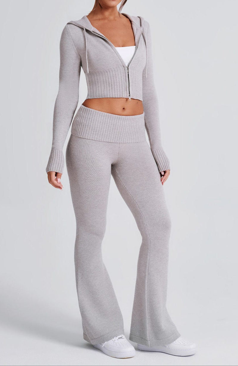 Gracefully Styled Pants for Any Occasion