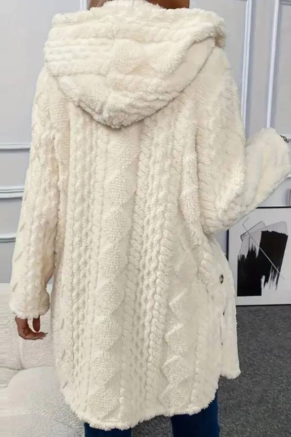 Well Tailored Coat with a Graceful Silhouette