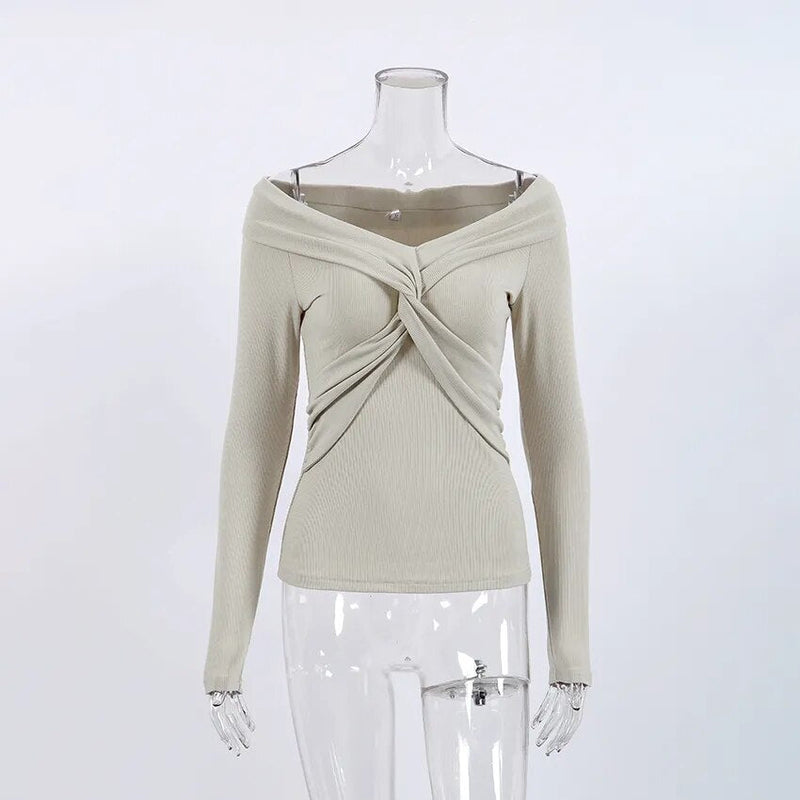 Classic Vintage Sweater with a Flattering Fit