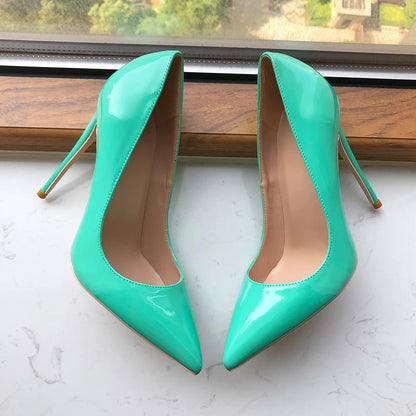 Classic Vintage Shoes with a Flattering Fit