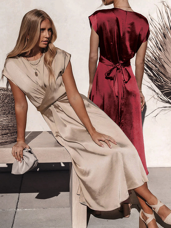 Effortlessly Elegant Dress with a Timeless Design