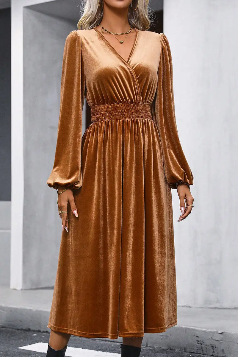 Sophisticated Dress with a Clean Classic Look