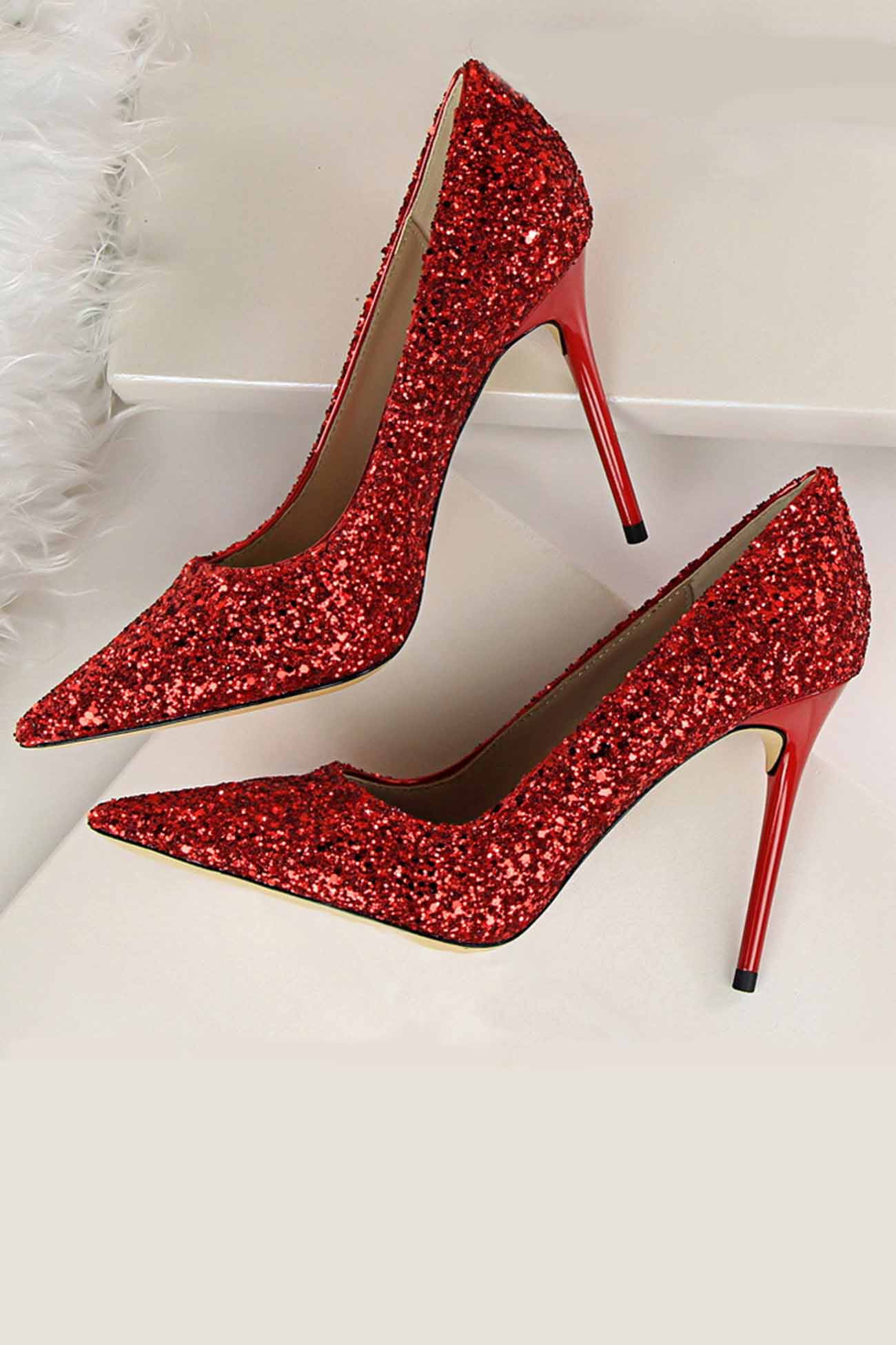 Classic Vintage Heels with a Flattering Fit