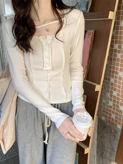 Beautifully Crafted T-Shirt in a Classic Style