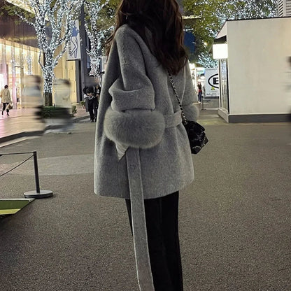 Effortlessly Elegant Coat with a Timeless Design