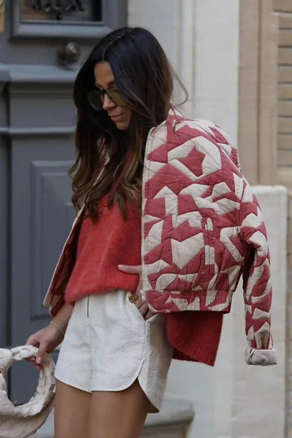 Well Tailored Jacket with a Graceful Silhouette