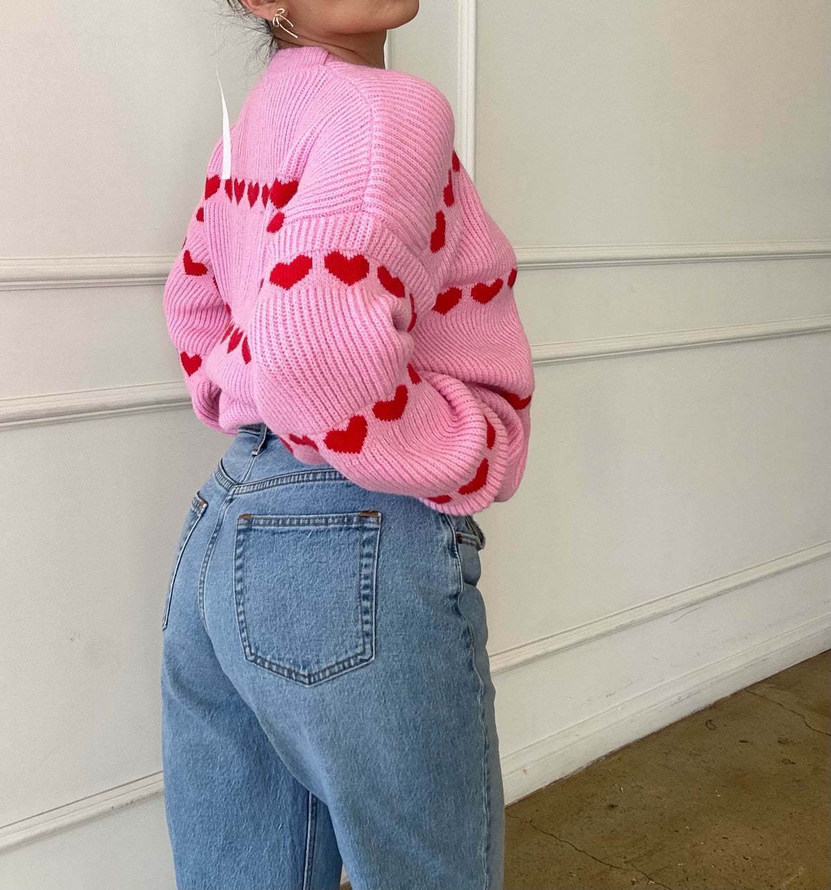 Beautifully Finished Sweater in a Timeless Design