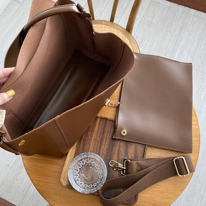 Sophisticated Bag with a Clean Classic Look