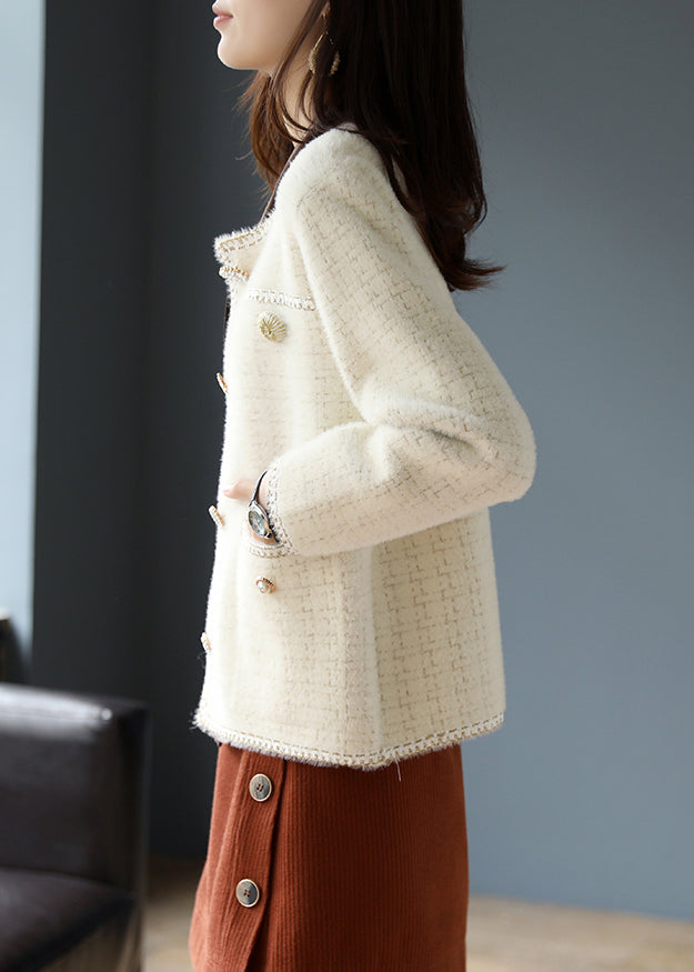 Polished Coat with an Effortless Classic Look