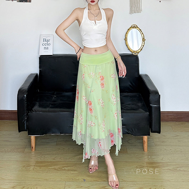 Effortlessly Elegant Garment with a Timeless Design