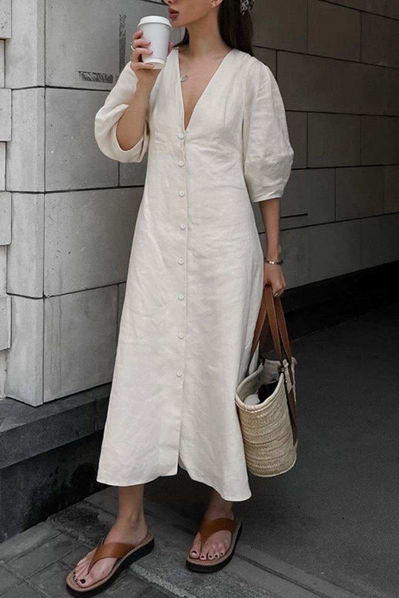 Sophisticated Dress with a Clean Classic Look