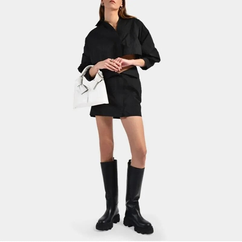 Well Tailored Boots with a Graceful Silhouette