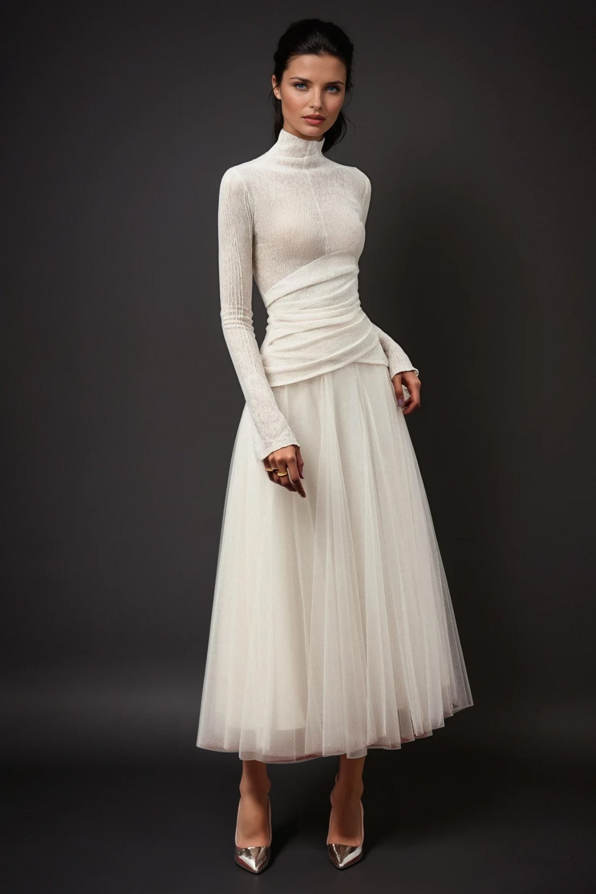 Beautifully Finished Dress in a Timeless Design