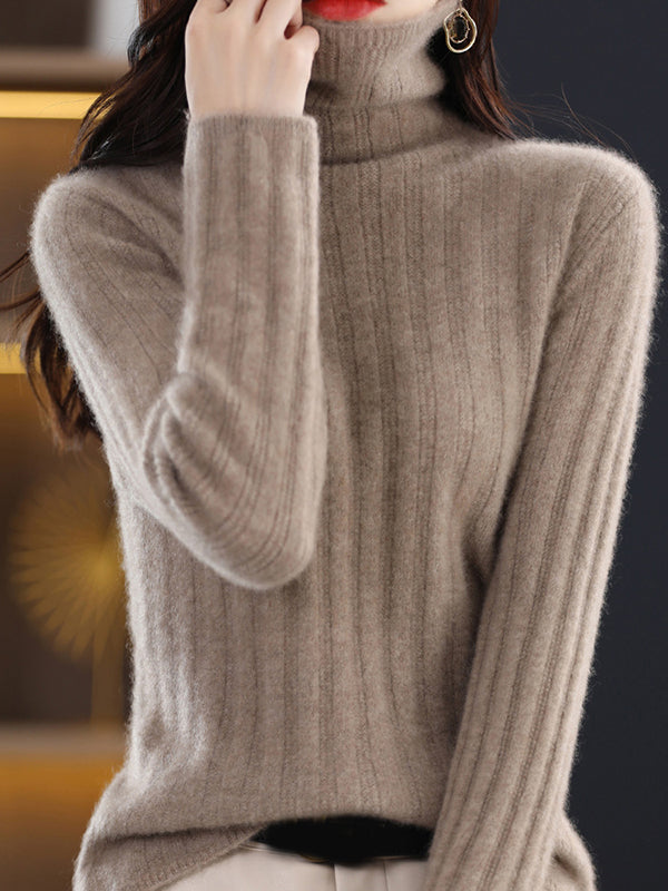 Classic Vintage Sweater with a Flattering Fit