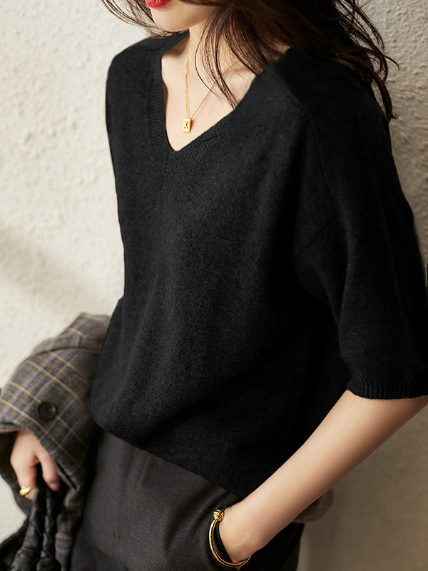 Elegantly Styled Pullover for Everyday Wear