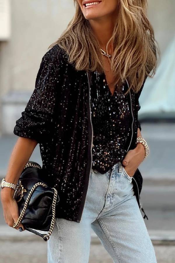 Well Tailored Jacket with a Graceful Silhouette