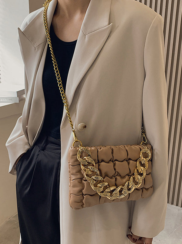 Effortlessly Elegant Bag with a Timeless Design