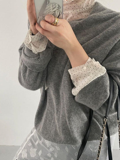 Classic Vintage Blouse with a Flattering Fit