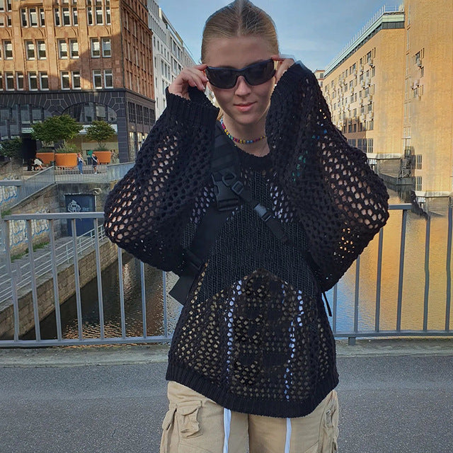 Well Tailored Sweater with a Graceful Silhouette