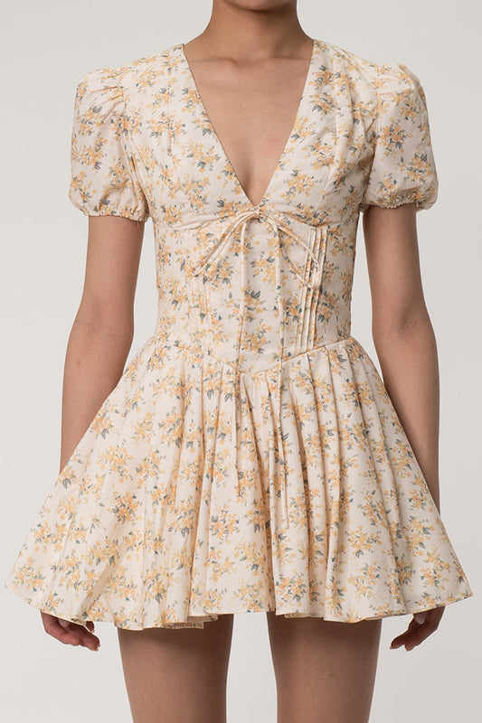 Classic Vintage & Enduringly Stylish Dress