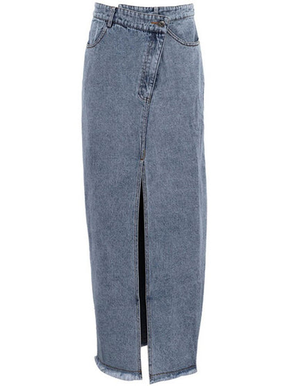 Well Tailored Garment with a Graceful Silhouette
