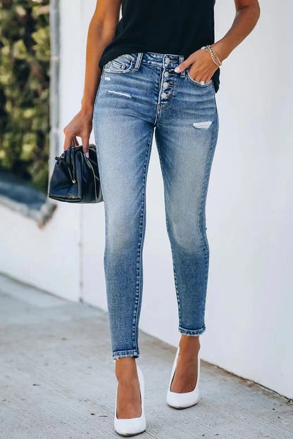 Sophisticated Garment with a Clean Classic Look